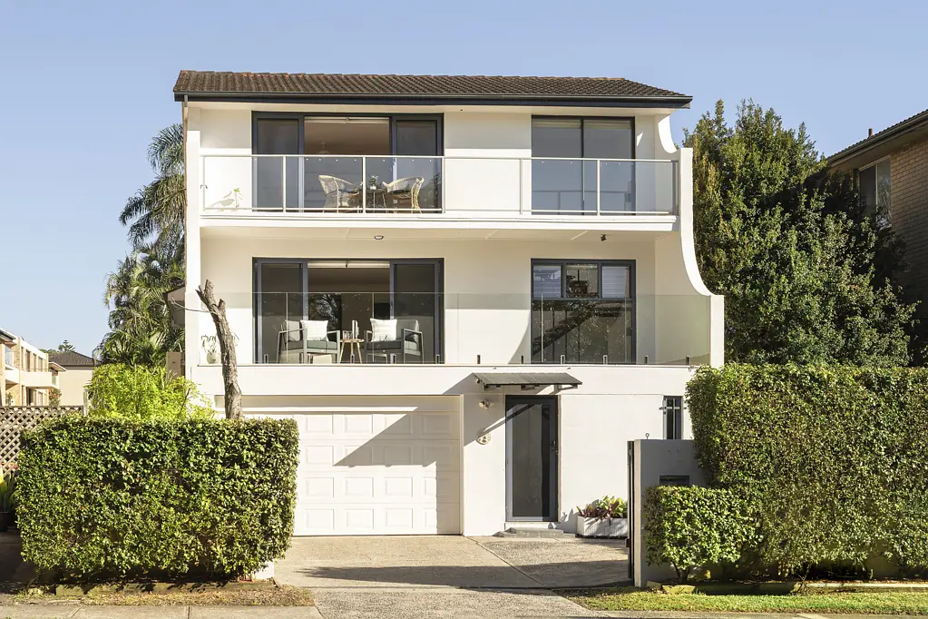 Dee Why 6غرفة نوم Expansive beachside family home with exceptional flexibility