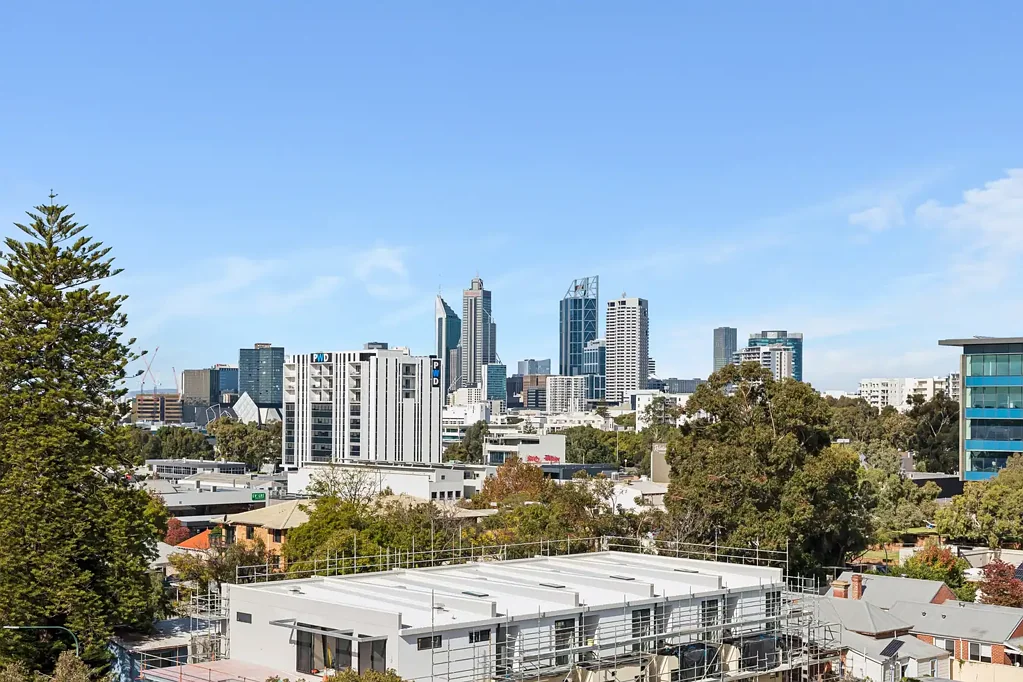 West Leederville 2房  JUST LISTED - CITY VIEWS - SUPER CENTRAL LOCATION