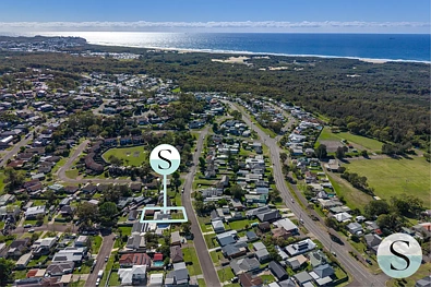 Belmont North 3chambre Big Value So Close To Redhead Beach, Single Level Home & Large Flat Block, 20m+ Frontage, Dual Side Access, Renovated Kitchen & Living