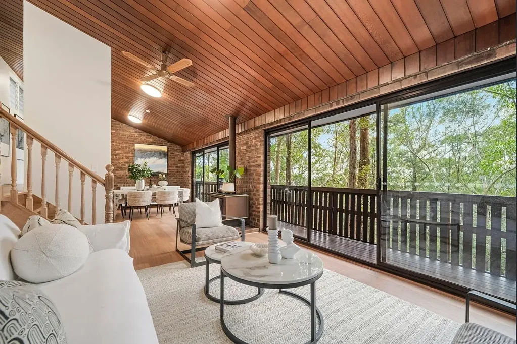 Hornsby 5غرفة نوم Private Bushland Estate on 2,813sqm with Resort-Style Family Living