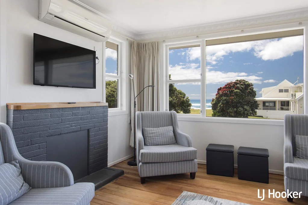 Waihi Beach 4房  Steps to the Sand, Space for the Whole Family