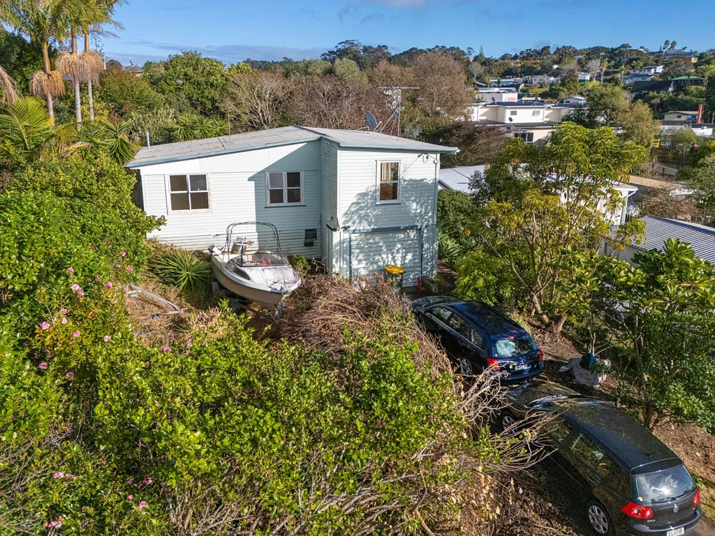 11 Ozone Road, Stanmore Bay, Rodney, Auckland