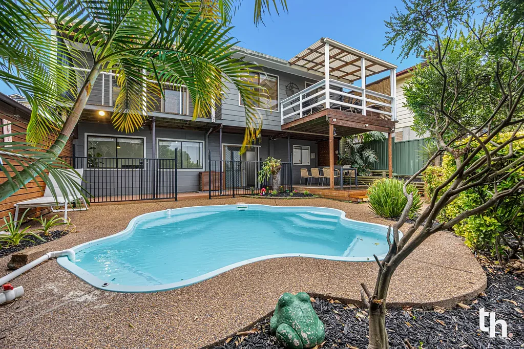 27 Alhambra Avenue, Macquarie Hills, NSW 2285