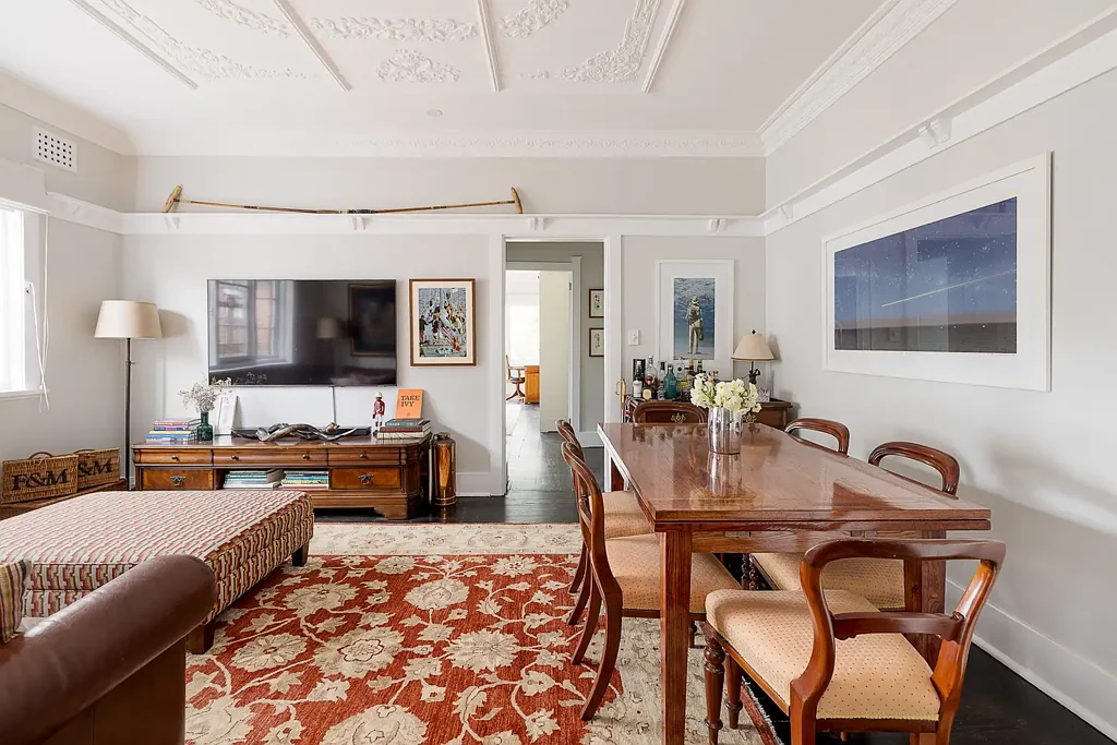 Paddington 2ਬੈੱਡਰੂਮ Timeless Art Deco elegance / modern updates / top-floor setting