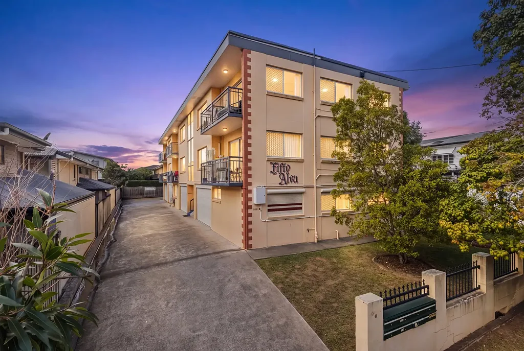 Gordon Park 3 Slaapkamer Low-Maintenance Living in a Prime Northside Location