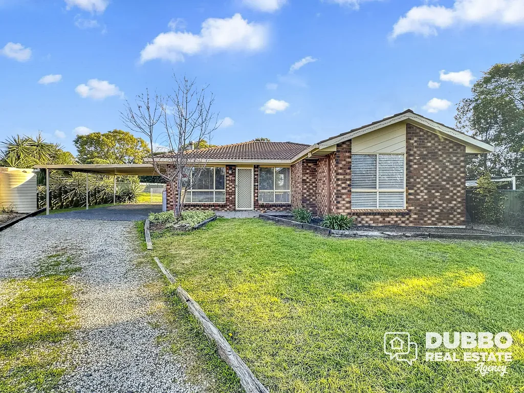 EAST DUBBO FOUR BEDROOM HOME