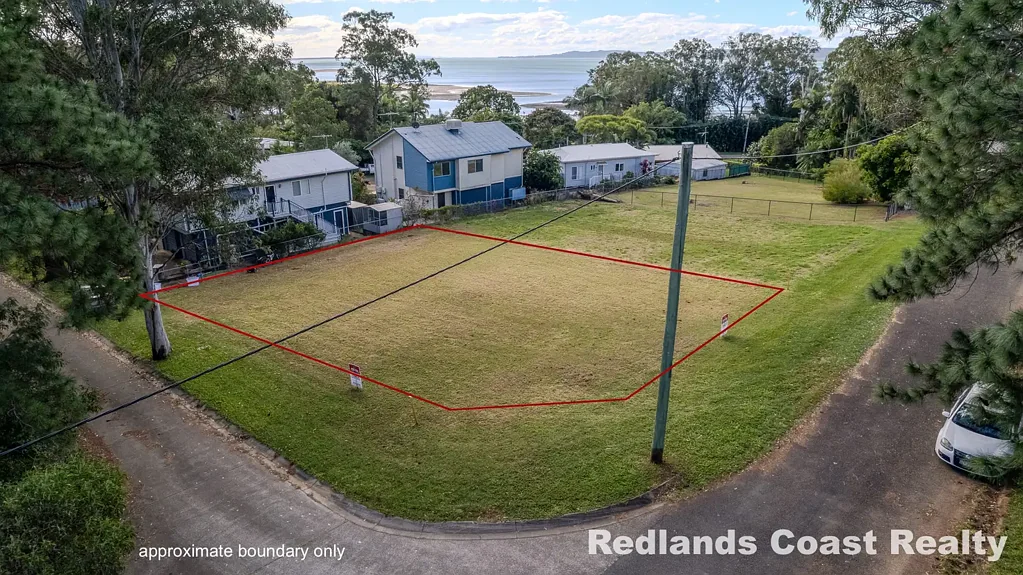 Lamb Island Cleared Corner Block That Ticks All The Boxes 597sqm