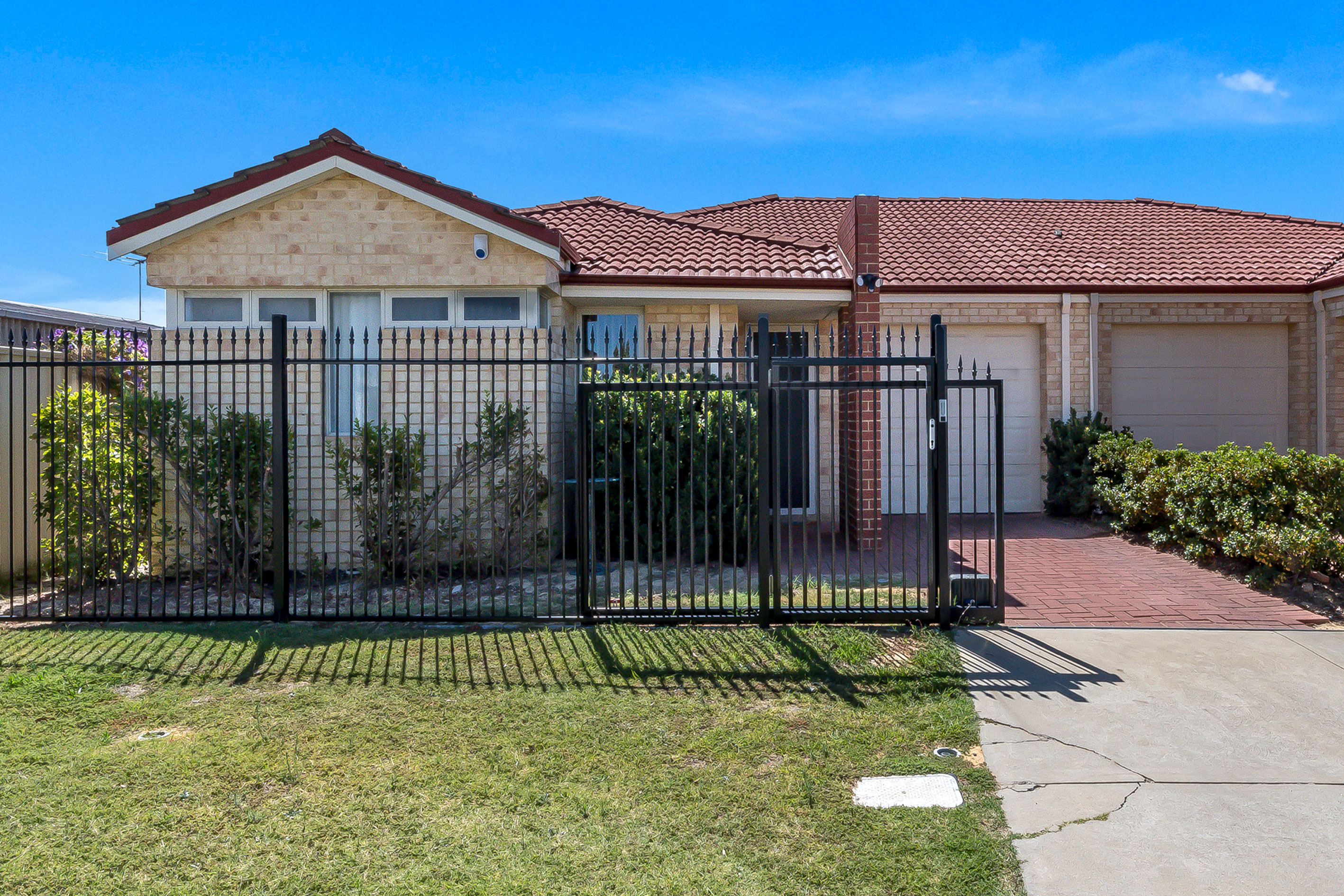 UNIT 1 35 NICHOLSON RD, CANNINGTON WA 6107, 0 Schlafzimmer, 0 Badezimmer, Unit