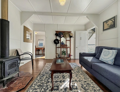 151 Marks Point Road "Selby Cottag, Marks Point, Newcastle, 1房, 1浴, House