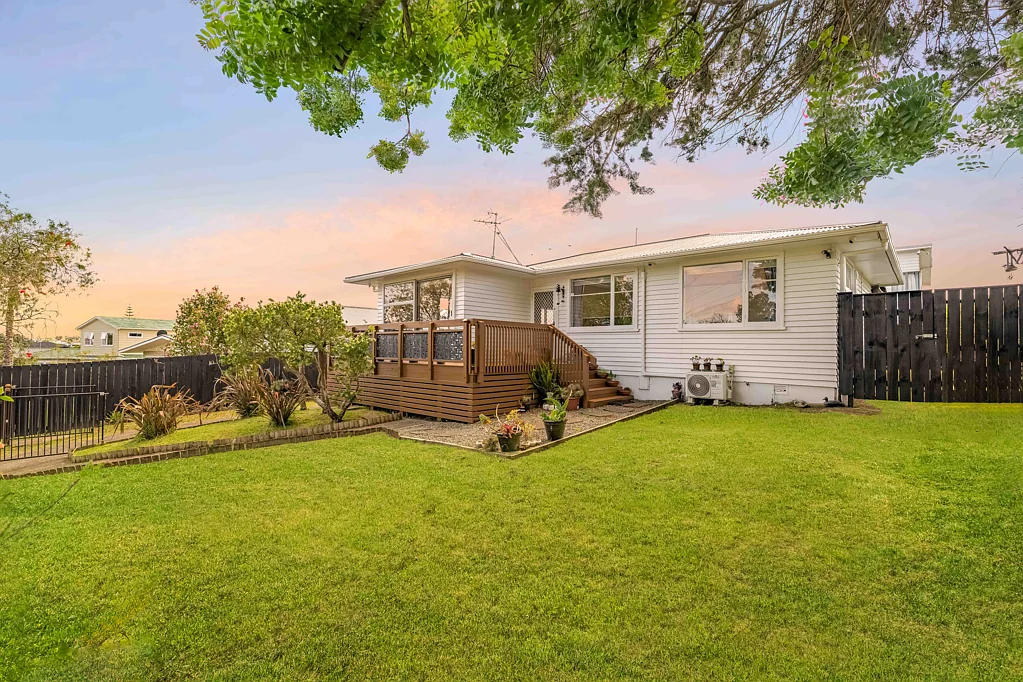 217 Halsey Drive, Lynfield, Auckland City, Auckland