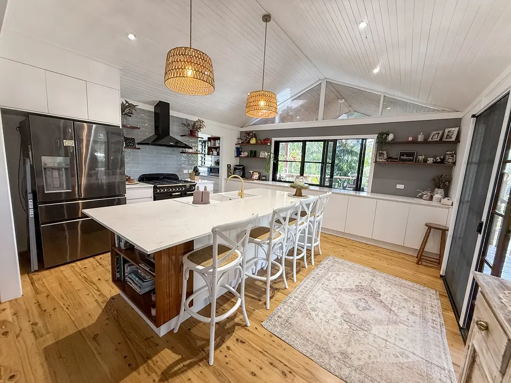Devereux Creek 3Zimmer Award Winning Home!