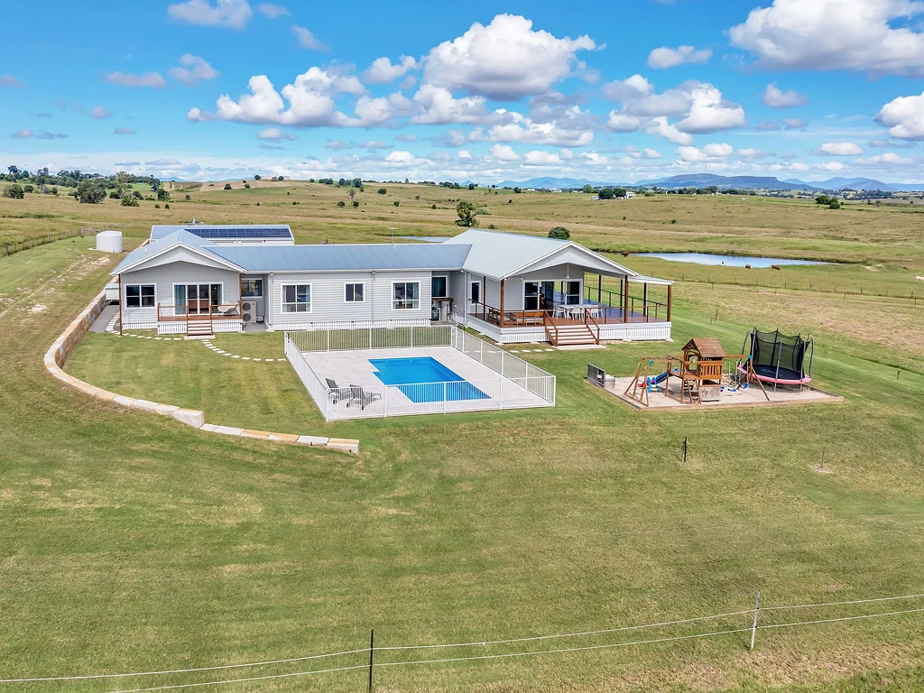 Roadvale Entertainer’s Delight on Spacious 35 Acres
