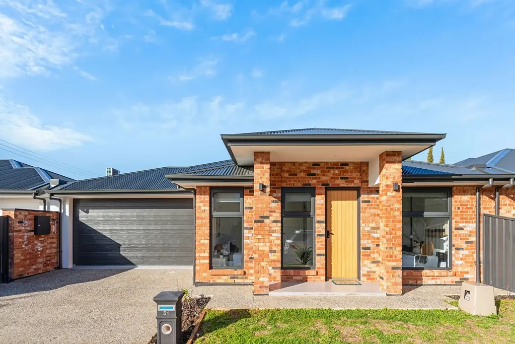 Camden Park 3 Bedroom A Desirable Low Maintenance Lifestyle