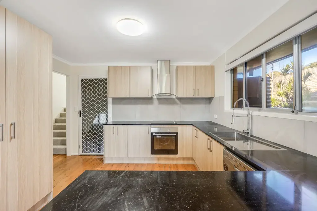 7 Hazzard Street, Centenary Heights, QLD 4350