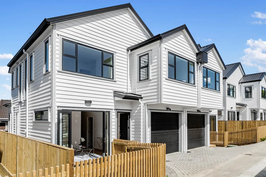 Point Chevalier 3બેડરૂમ Discover Your Dream Home at 53 Alberta Street!