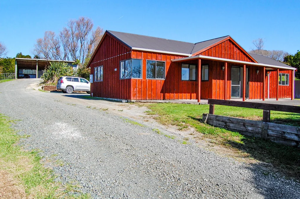 Kaiwaka 3Zimmer Price Reduced - Vendor Wants Sold !