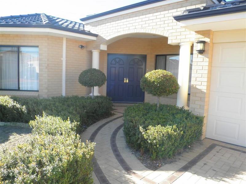 4 MAYWOOD AV, CANNING VALE WA 6155, 0 Kuwarto, 0 Banyo, House