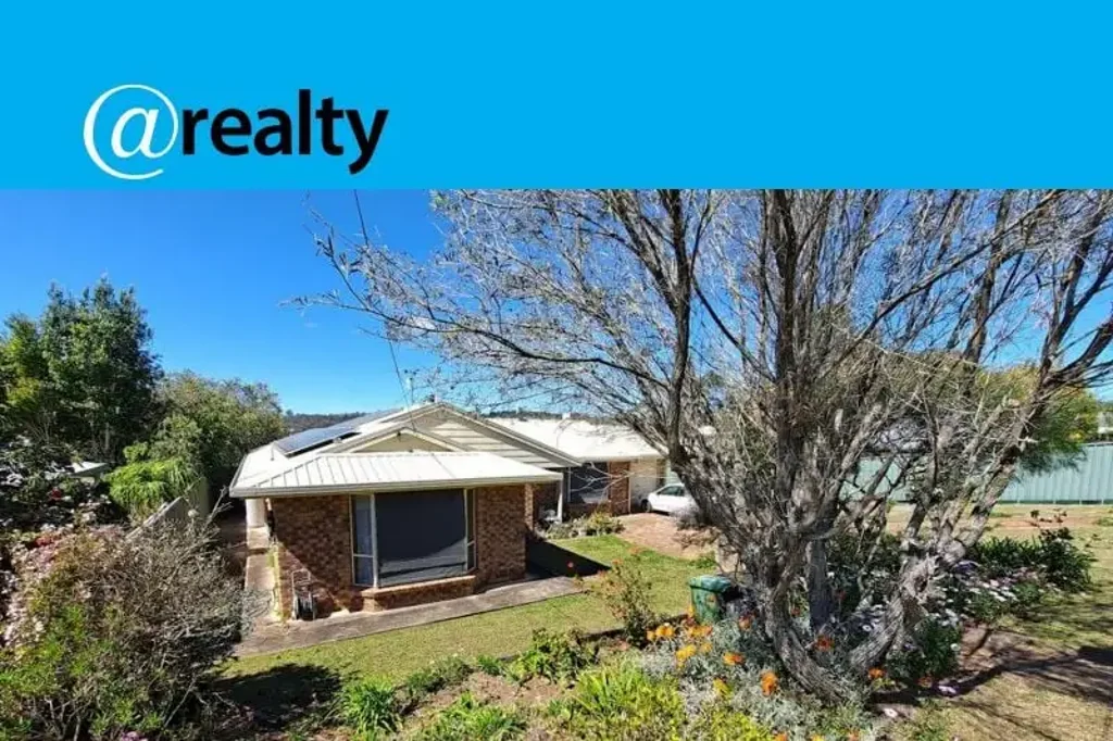 Crows Nest 4Habitaciones A spacious 4-bedroom family home, with a three bay shed and a workshop.