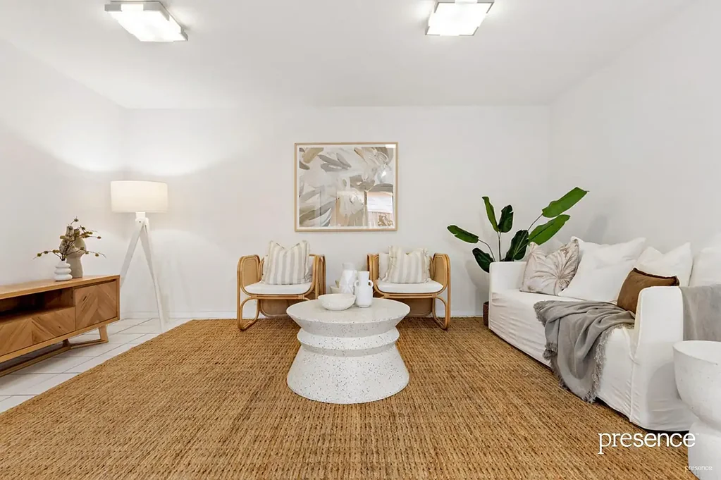 TWO-BEDROOM APARTMENT IN SOUGHT-AFTER MEREWETHER