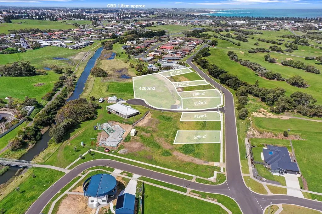Warrnambool LIFESTYLE LIVING ALONG SIDE THE MERRI RIVER AND 
SPECTACULAR WARRNAMBOOL GOLF LINKS | FULLY TITLED - START BUILDING IMMEDIATELY