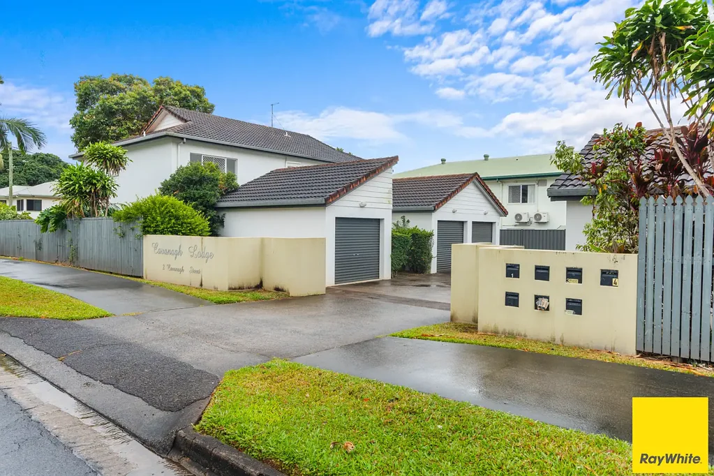 Woree 2 Bedroom Tidy Townhouse in a Super Handy Spot