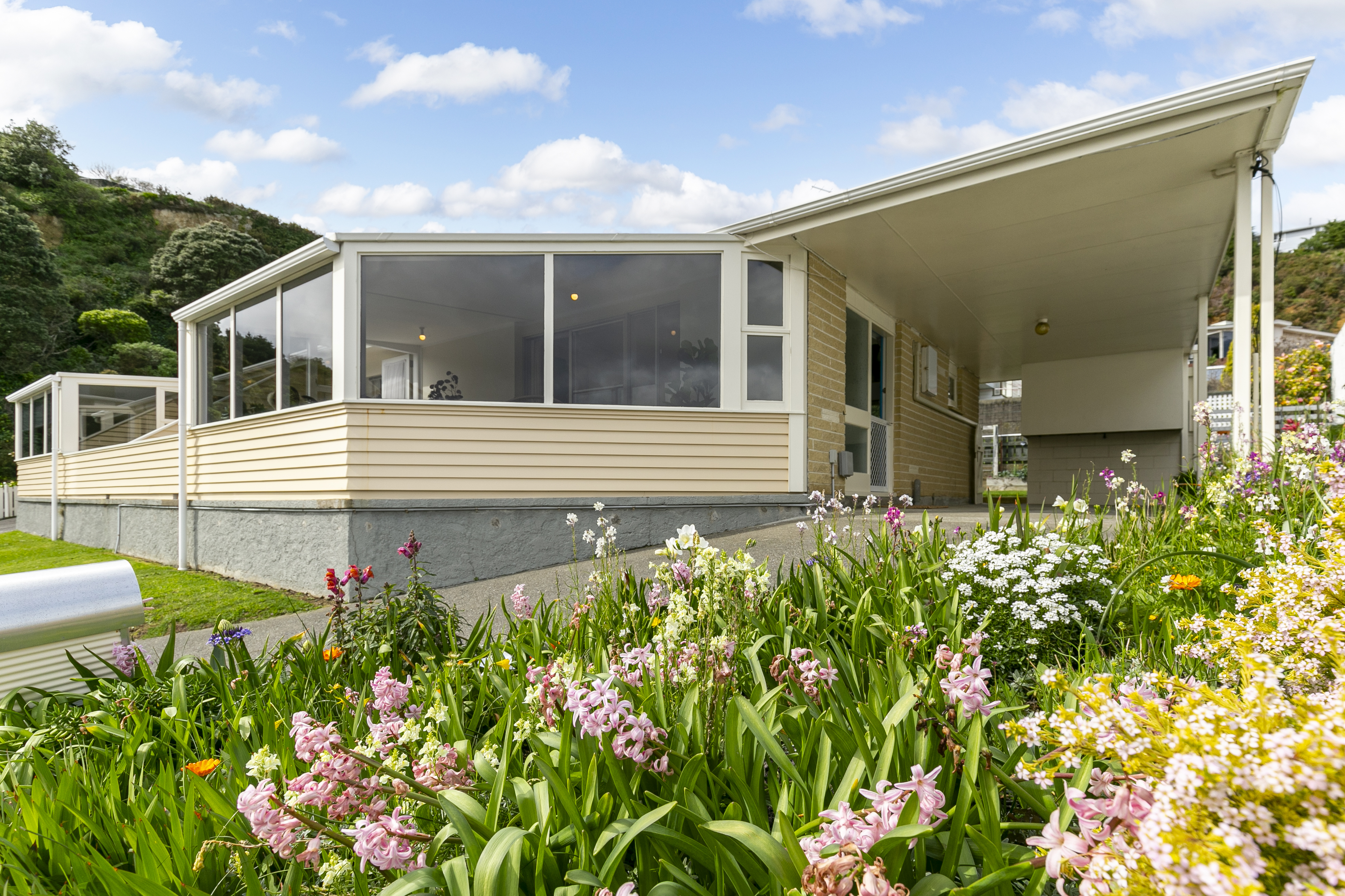 1a Witham Street, Island Bay, Wellington, 2 Schlafzimmer, 1 Badezimmer, House