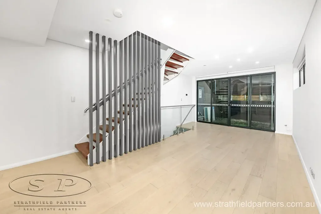 Luxury 2 Bedroom  Apartment