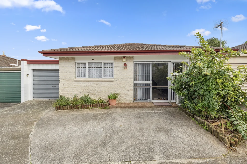 Papatoetoe 2Moenga B&T- First Home Buyers, Retirees or Downsizers!