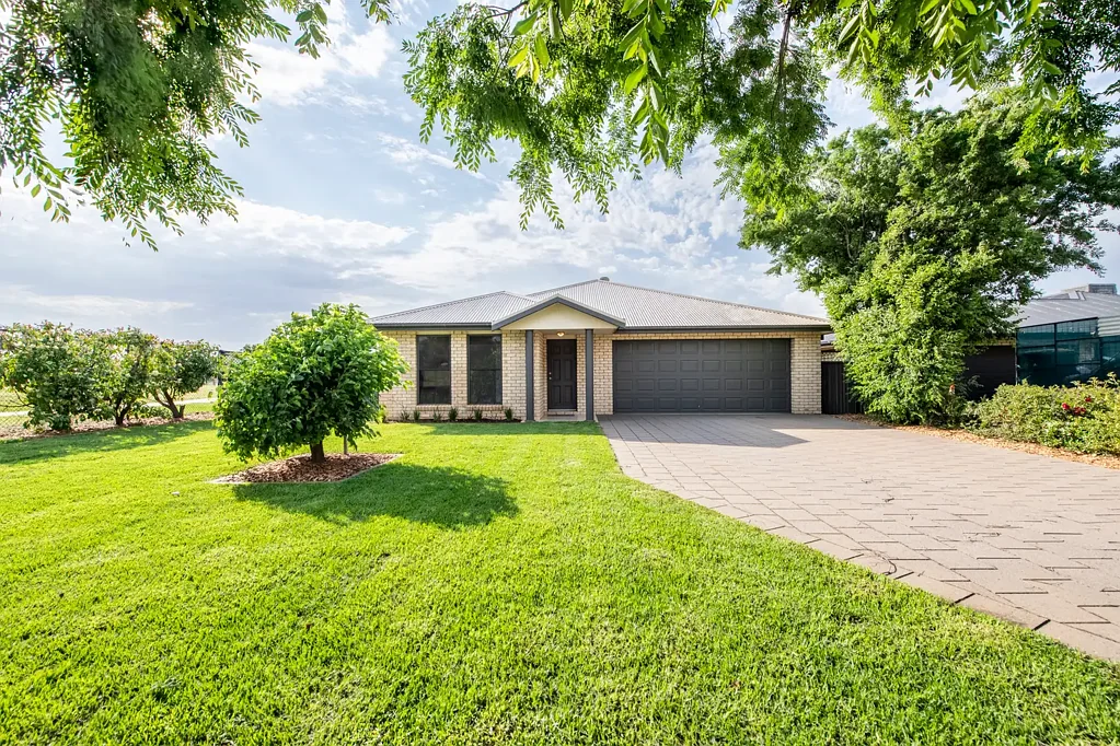 8 Ashlundie Crescent, Dubbo, NSW 2830