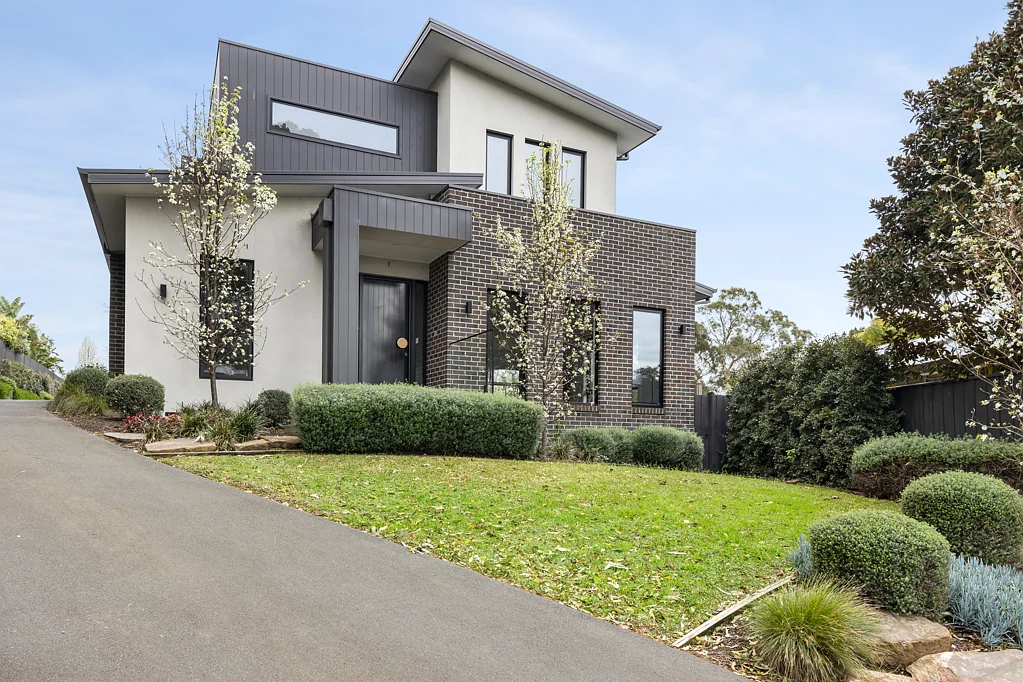 1/3 Madonna Court, Vermont, VIC 3133