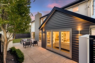 16 Riverbank Road, Northwood, Christchurch