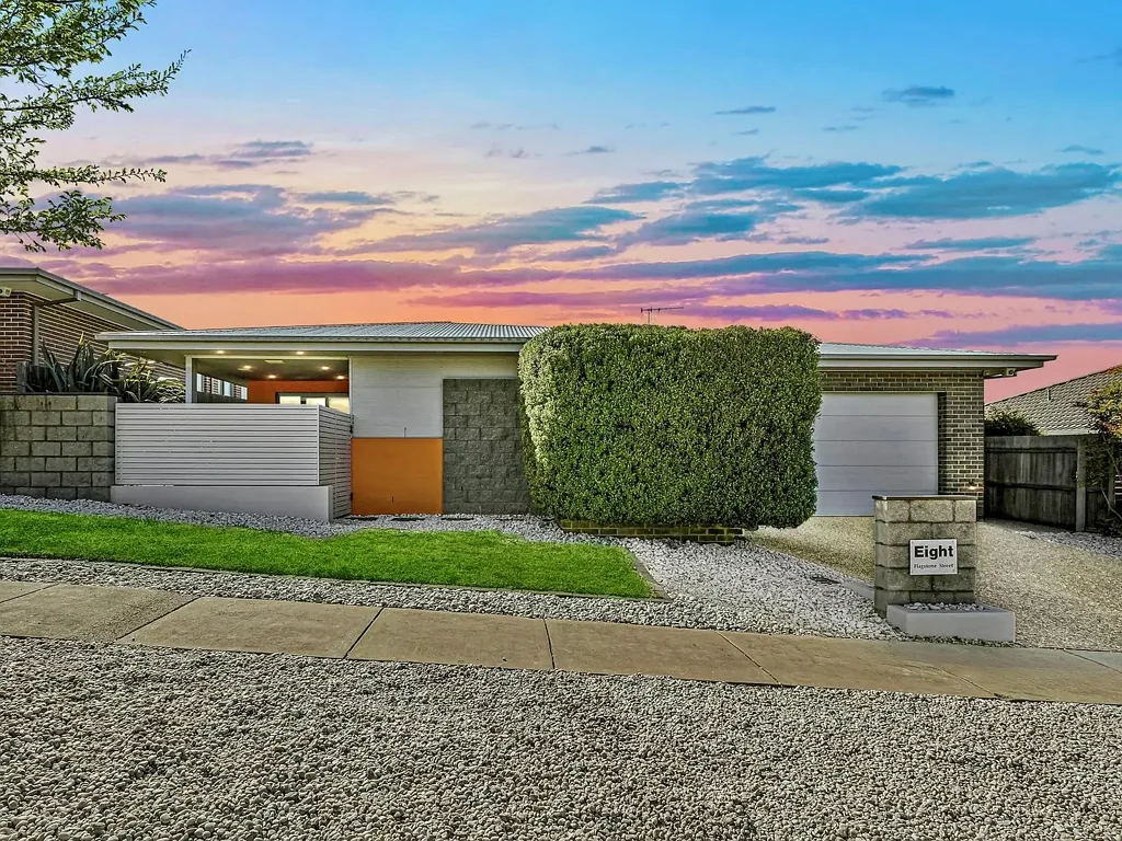 8 Flagstone Street, Harrison, ACT 2914