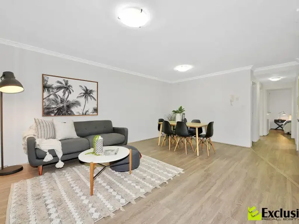 Conveniently located 2 bedroom unit!