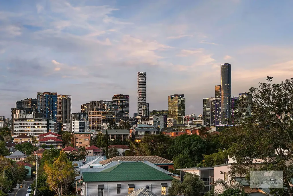 Highgate Hill 6બેડરૂમ Blank canvas, coveted northern side of Dornoch Terrace