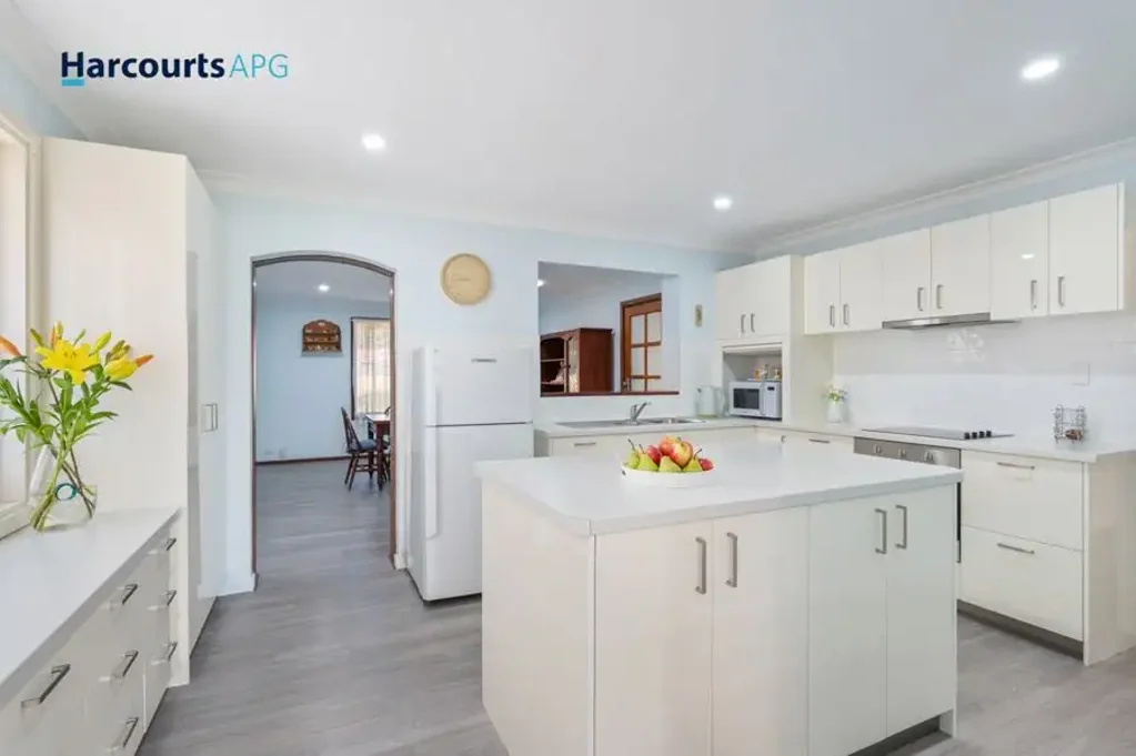 Carey Park 3 Bedroom Perfectly Presented with Future Potential
