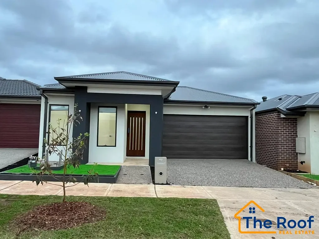 !! CharmingHome for rent  near Riverdale Village Shoping Centre Tarneit !!