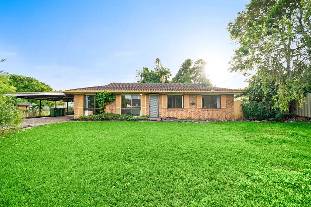 14 Emerald Drive, Regents Park, QLD 4118
