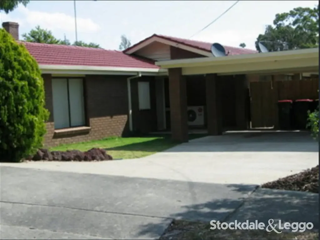 5 Bedroom Home!