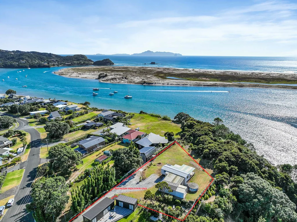 Mangawhai Heads 2 Bedroom WATERFRONT LEGACY : PENINSULA PRIVACY