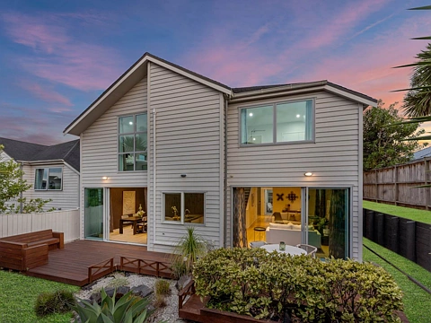 14C Colonel Barton Glade, St Johns Park, Auckland City, Auckland