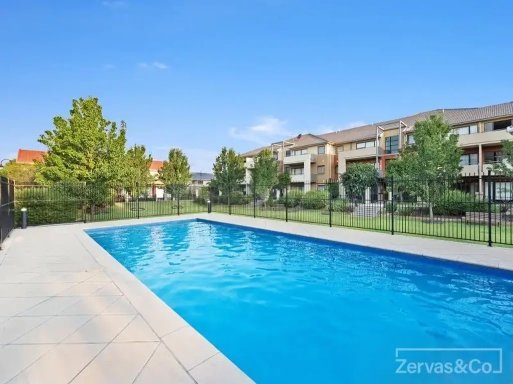 WALKING DISTANCE TO MONASH HOSPITAL AND MONASH UNI