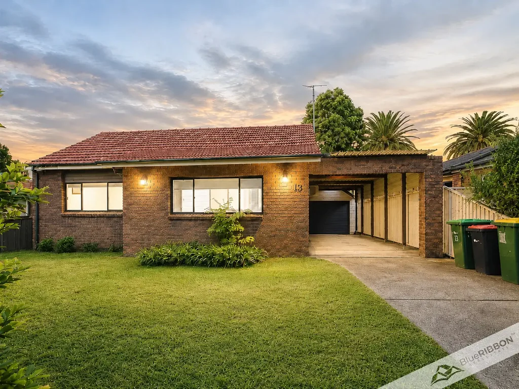 Blacktown 4房  翻新家庭舒适，具有未来发展潜力 STCA  Renovated Family Home on 568sqm with Future Upside STCA