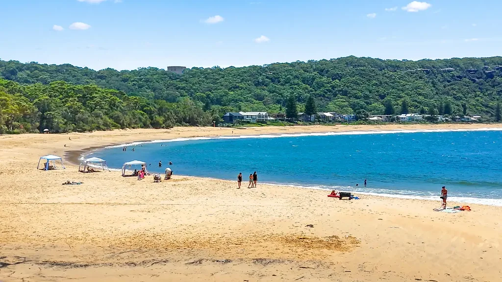 Pearl Beach 4房  Magnificent, Level, Absolute Beachfront haven facing North on Pearl Beach!