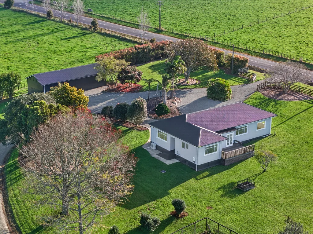 Kerikeri 4Moenga Modern Comfort Meets Country Charm