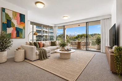 Kensington 3침실 Elevated Golf Course Views & Resort-Style Living