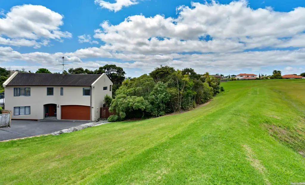 West Harbour 3房  Parkland & Native Bush Lifestyle