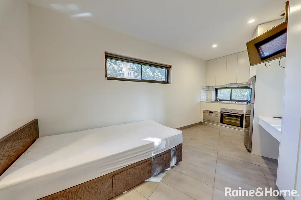 Modern Studio, Prime Location, Convenient Lifestyle