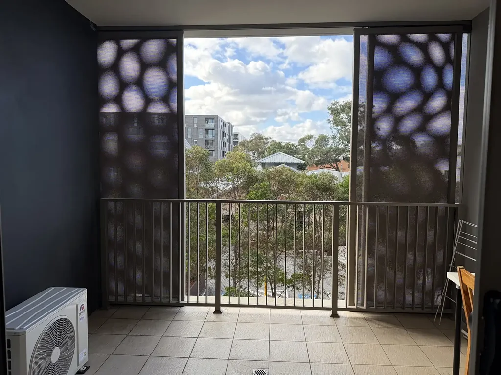 Light , airy and spacious quality two bedroom apartment in the heart of Rosebery for rent