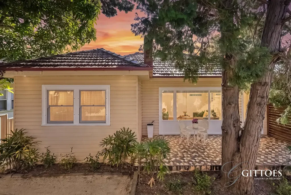 East Gosford 3房  Character, Charm & Endless Possibilities