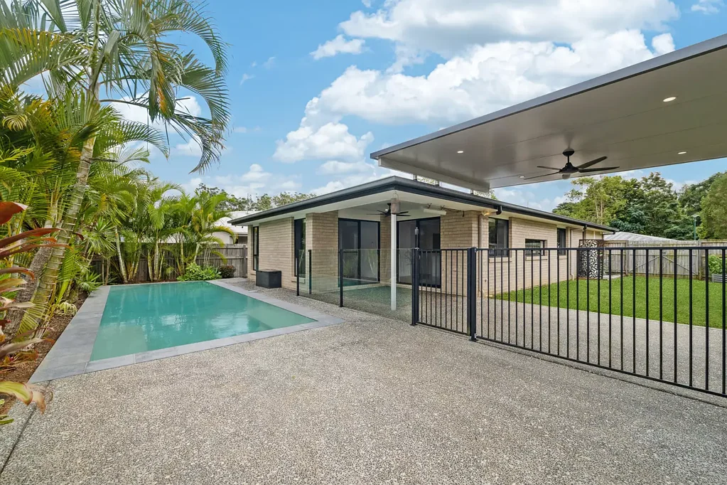 14 Palmerston Crescent, Beerwah, QLD 4519